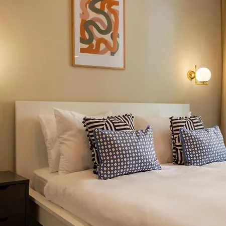 3 Bedrooms And Location