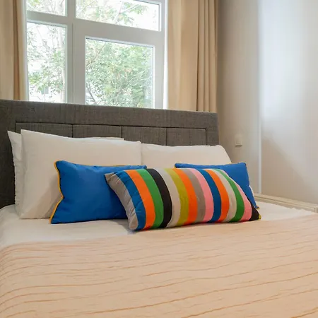 3 Bedrooms And Location