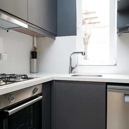 公寓 3 Bedrooms And Location 伊斯坦布尔