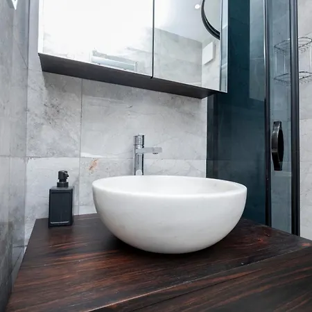 3 Bedrooms And Location * Istambul